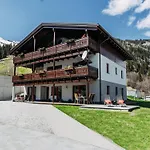 Goldhaenchen Apartman *